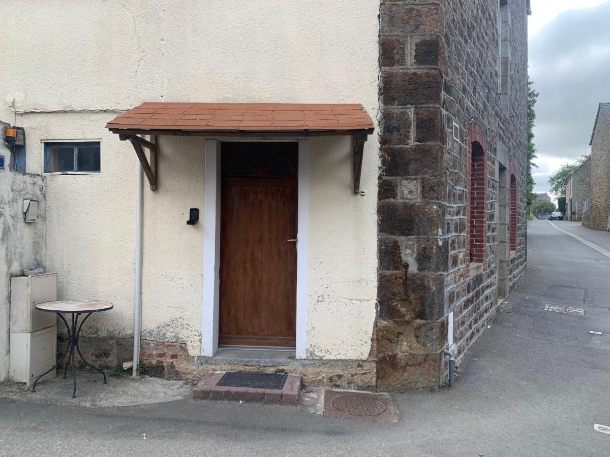 Ducey-Les Cheris Etape Mont Saint Michel St Malo 50220 Exterior photo